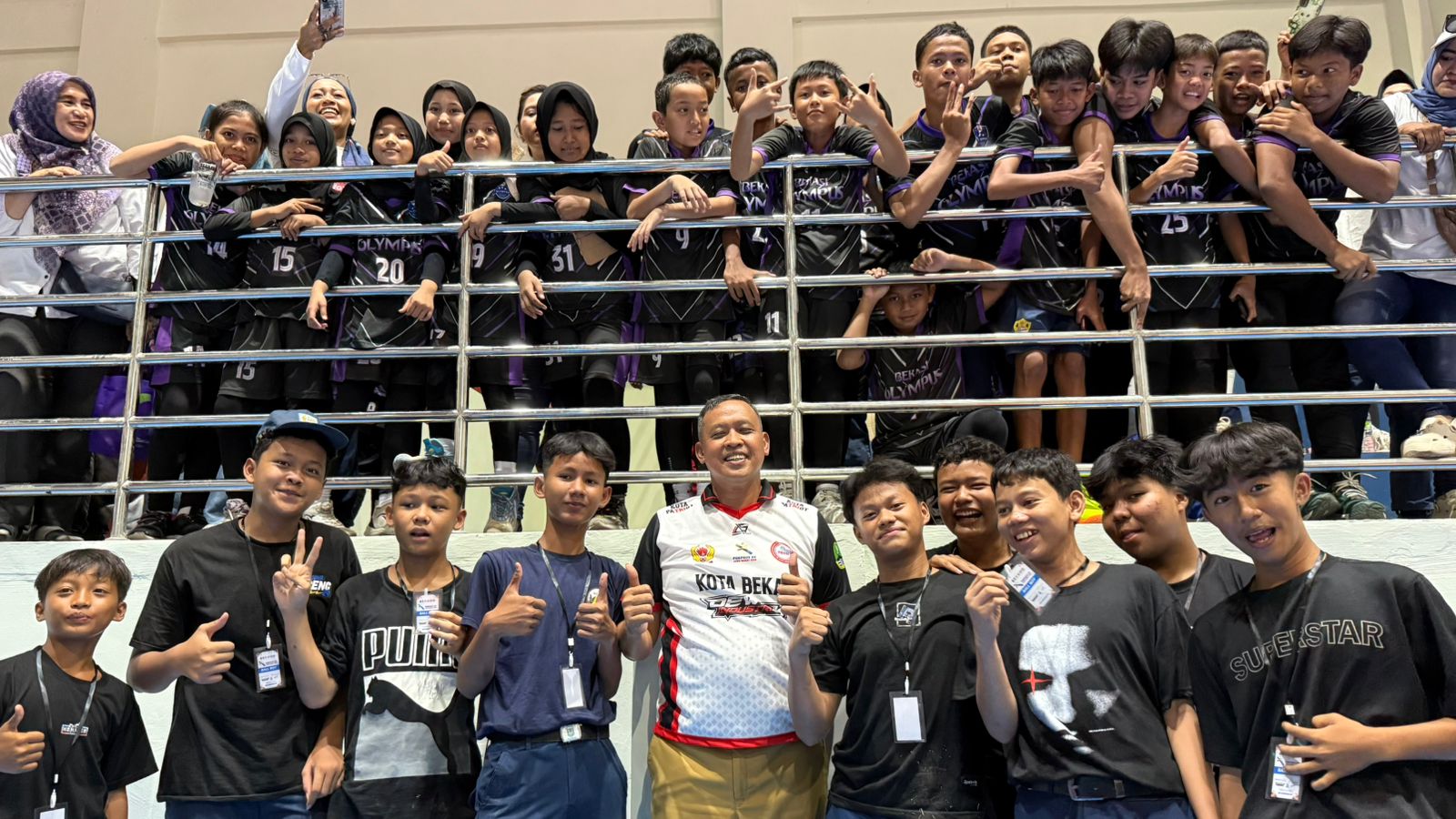 Wali Kota Bekasi Tri Adhianto Sambut Atlet Voli se-Jabar di Babak Kualifikasi PORPROV XV