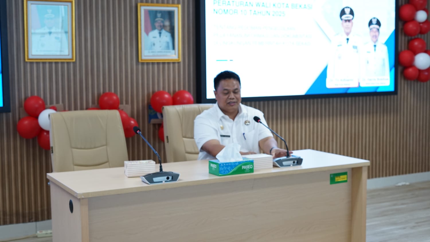 Robet Tua Parluhutan Siagian, S.STP., M.Si Kepala Dinas Komunikasi, Informatika, Statistik dan Persandian Kota Bekasi