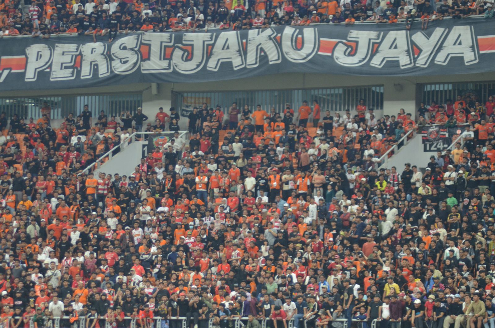 Photo by Ione - MSIR.COM