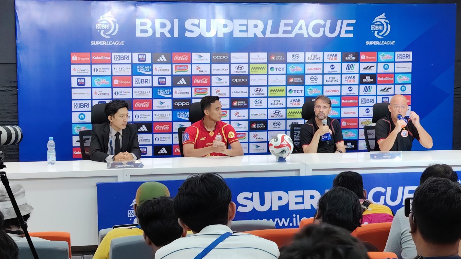 Photo by Ione - MSIR.COM