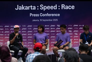 Abiyoga Prakoso, Marketing Lead of Performance Running and APEQ ASICSIndonesia; Jingga Salimul Aqidah, ASICS Youth Talent; Daniel Simanjuntak, ASICS RunningAthlete; dan Bertha Gani, Race Director Run ID dalam Talkshow Jakarta Speed Race