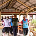 Chief Operating Officer (COO) Badan Pengelola Investasi Daya Anagata Nusantara (Danantara), Dony Oskaria (kedua dari kanan), didampingi Direktur Utama PLN, Darmawan Prasodjo (kedua dari kiri) turun langsung memastikan pemulihan fasilitas kesehatan dan layanan medis di RSUD Muda Sedia Aceh Tamiang, pada Jumat (19/12), berjalan cepat dan aman.